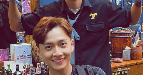 V Ho Ng Phi Ch Ng Hot Tiktoker S H U Lo T Video Tri U View C T T C Cho Sao Vi T