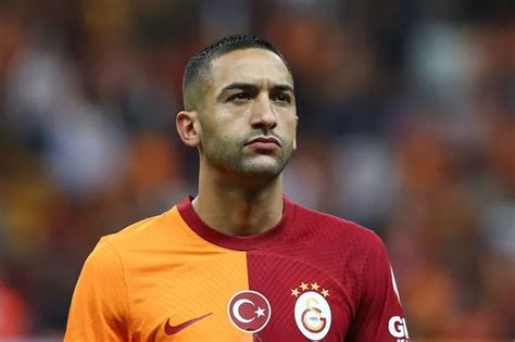 Hakim Ziyech Takes Aim At Chelsea Transfers Failed Psg Move And