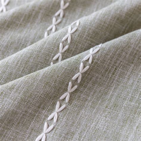 Design experts explain how J Queen curtains create elegance 4