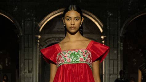 Dior en México inspirado en Frida Kahlo así se vivió el desfile