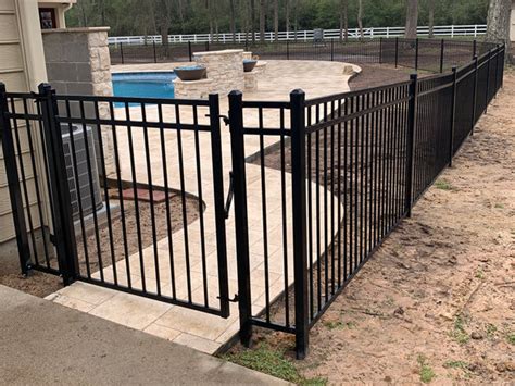 Pool Fence in The Woodlands , Texas, 77354 | Ark Fence Company