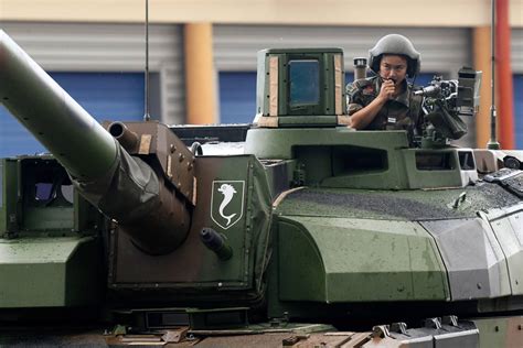 Th Cuirassiers Regiment Platoon Leader On Her Leclerc Mbt X