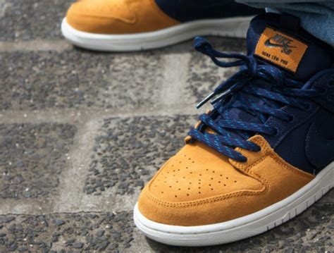 Nike Sb Dunk Low Pro Desert Ochre Midnight Navy Poche Cach E