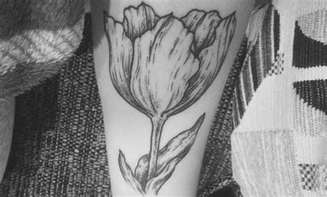 Tatuajes De Tulipanes Y Su Significado