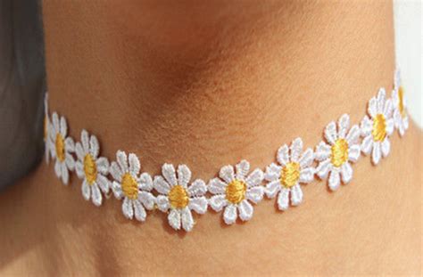 Fashionable Tattoo Chokers For Womens In Trend