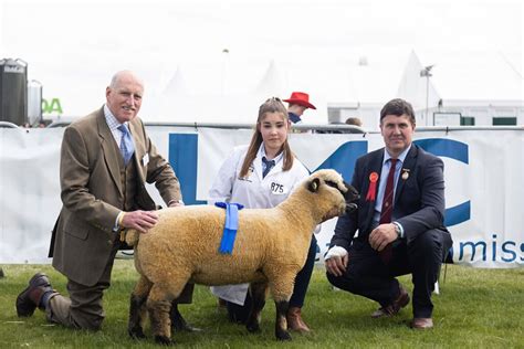 Lmc Engage With The Farming Public At Armagh County Agricultural Show