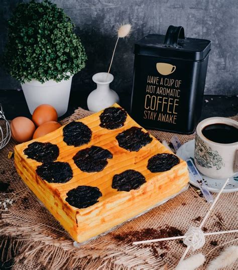 Kue Lapis Batam Food Drinks Homemade Bakes On Carousell