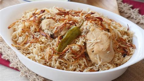 Chicken Yakhni Pulao Recipe In Urdu