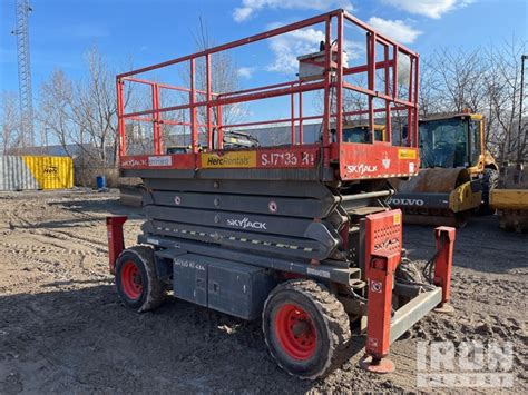 Skyjack Sj Rt Dual Fuel X Scissor Lift In St Catharines