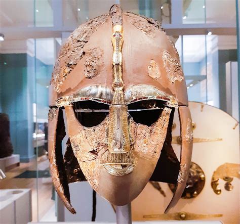 The Dig Brings The Story Of The British Museum S Sutton Hoo Treasure