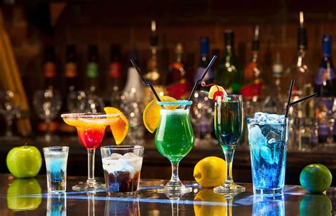 100 Cocktail Wallpapers