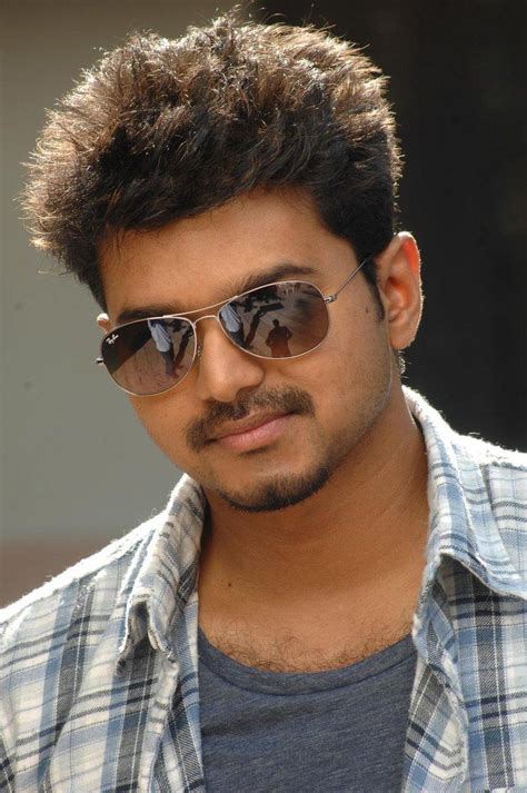 Thuppakki tamil Movie - Overview