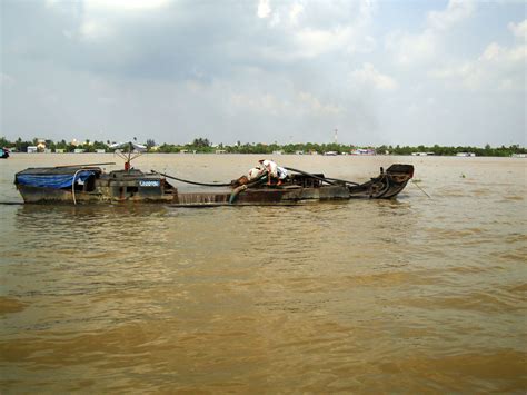 Asisbiz Mekong Delta Saigon River cruise 5th stage Nov 2009 11