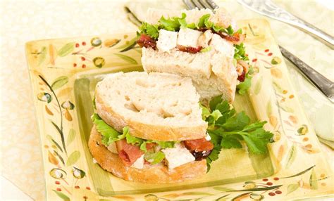 Sandwich De Pollo Tropical At Keith Reulet Blog