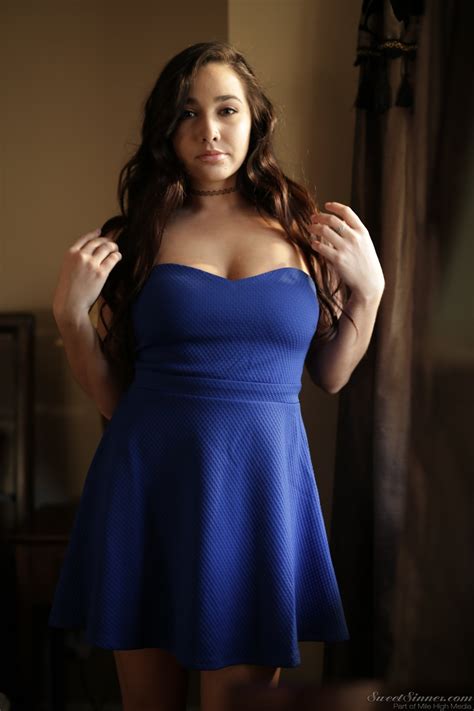 All Natural Babe Karlee Grey Pleasuring Tattooed Dude In Bed Photos