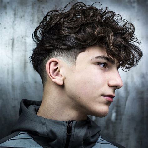 Top Coiffures En D Grad Coupe De Cheveux Homme Curly Hair Fade