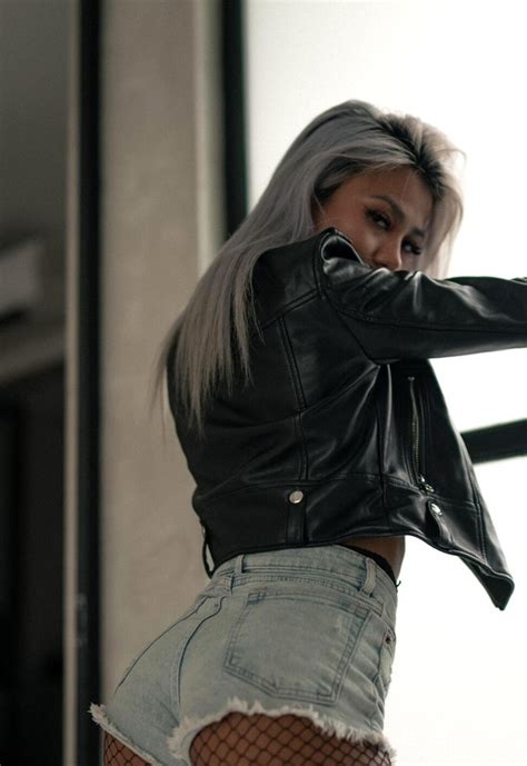 Jean Shorts Nude Pics Page Erotic Beauties