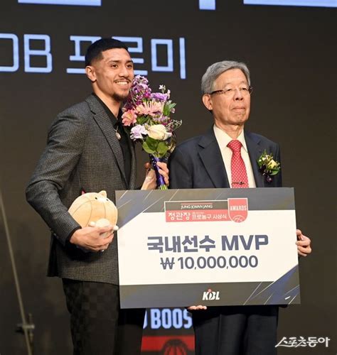 알바노 프로농구 국내선수 Mvp 포토 네이트 스포츠