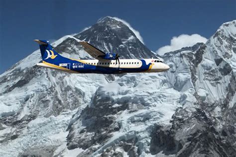 This Minute Mountain Flight In Nepal Will Show You The Best