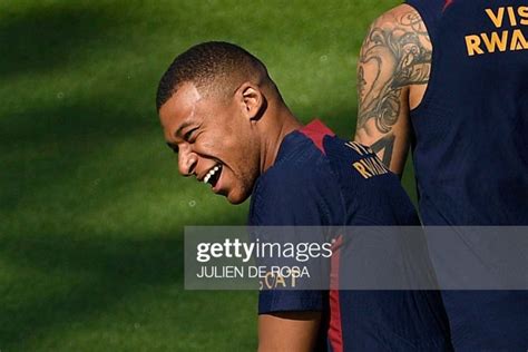 Kylian Mbappe Dalam Pertimbangan Pinjaman Ke Liverpool Waktu News