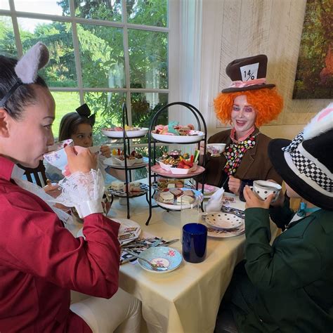 Wonderland: Curious Nature | New York Botanical Garden