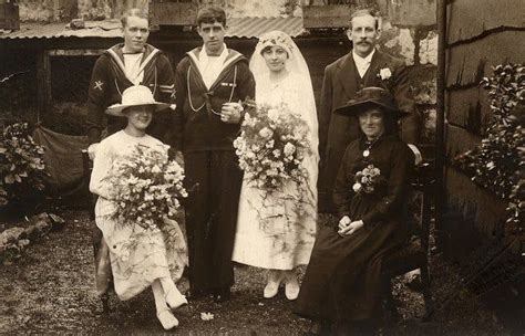 50 Fascinating Vintage Wedding Photos From The Roaring 20s Vintage