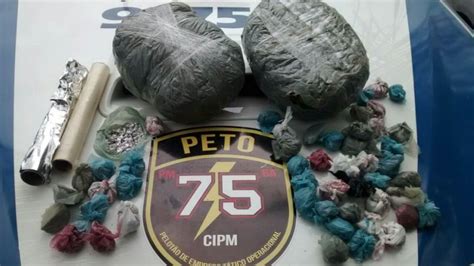 Trio Preso Mais De Pedras De Crack E Maconha No Itaberaba Em