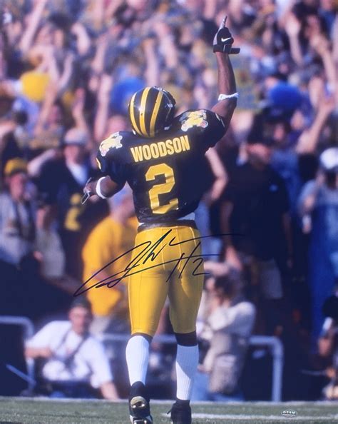 Charles Woodson Signed Michigan 16x20 Photo (GTSM COA) | Pristine Auction