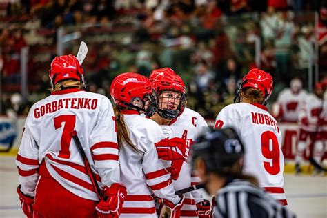 Womens Hockey Badgers Enjoy Great First Half Of Season Remain Unanimous No 1 The Badger Herald