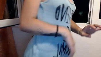 Girl Showing Her Ass Sexy XNXX