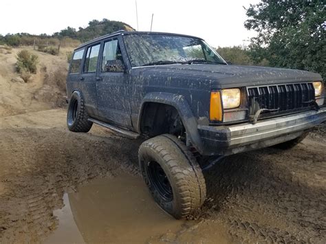 Need more lift : r/Jeep
