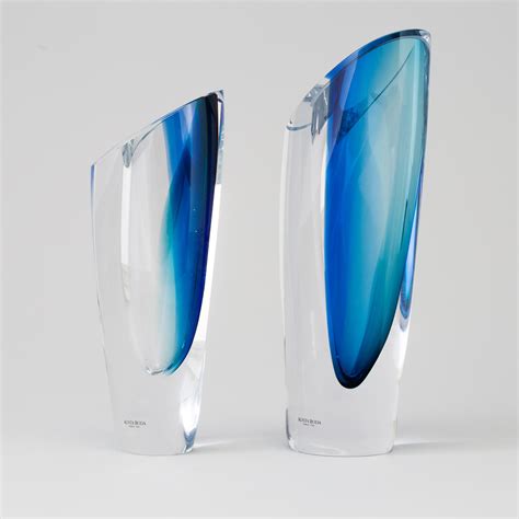 Two glass vases på Göran Wärff Kosta Boda signed Bukowskis