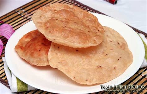 Kuttu Ki Puri Puffed Buckwheat Bread Recipe How To Make Kuttu Ki