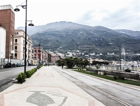 Castellammare Raid Omofobo In Villa Comunale Coppia Gay Aggredita Dal