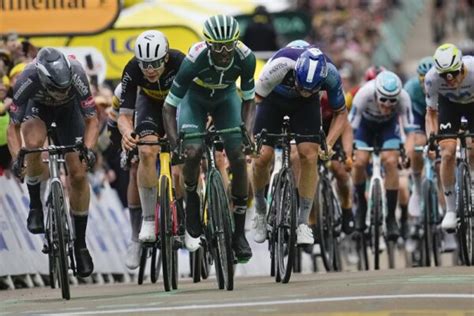 Live Tour De France Tappa Di Oggi In Diretta Philipsen Domina La