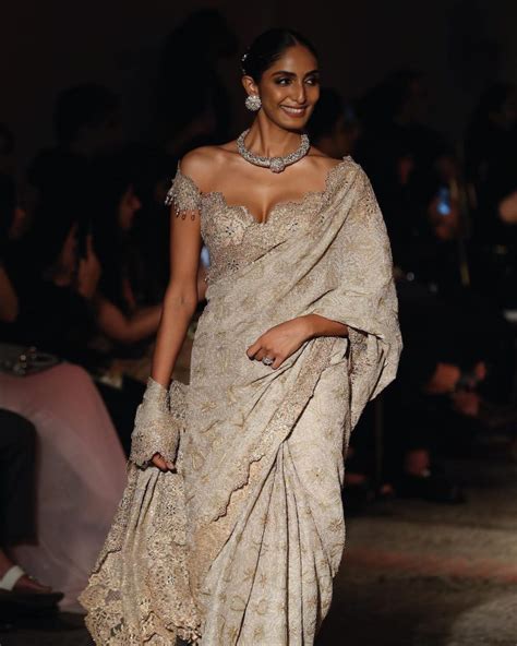 Tarun Tahiliani Unveils His Bridal Collection The Painterly Dream Shaadiwish