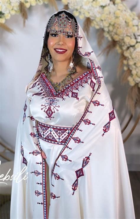 Algerian kabyle jebba and burnousالجبة القبائلية الجزائرية robe