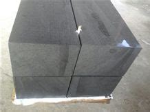 Hainan Black Basalt Kerbstone With Honeycomb Black Andesitem In Machine