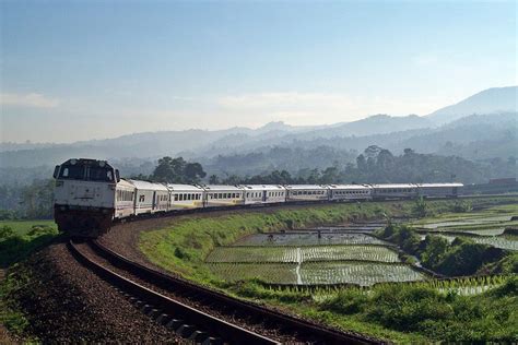 Jadwal Dan Harga Tiket Kereta Api Purwakarta Bandung PP Terbaru 2023