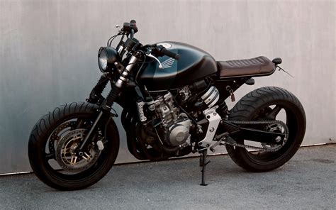 Hornet classic Inazuma café racer