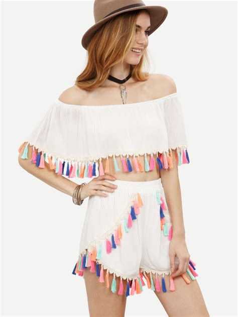 White Off The Shoulder Tassel Top With Shorts Crop Top Outfits