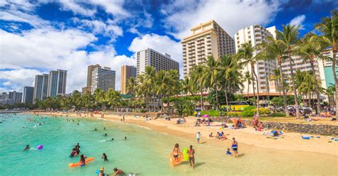 Actually Cool Things To Do In Honolulu Right Now When Someone Visits