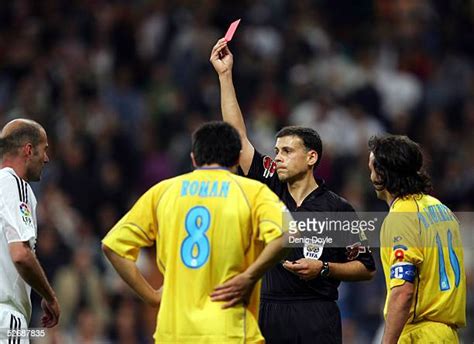 Zinedine Zidane Red Card Photos And Premium High Res Pictures Getty