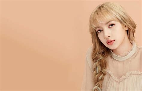 Lisa Cute Computer Laptop Blackpink 2021 Wallpaper Hd Pxfuel