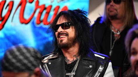 Motley Crue Have Two Unreleased Songs With Former Singer | KBRQ-FM