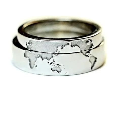 28 Unique Matching Wedding Bands - His & Hers Styles / Couples Rings