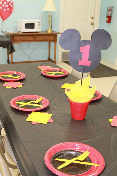 Mickey Mouse Party Centerpieces