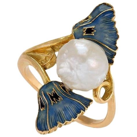 What Makes Art Nouveau Jewelry So Collectible The Study