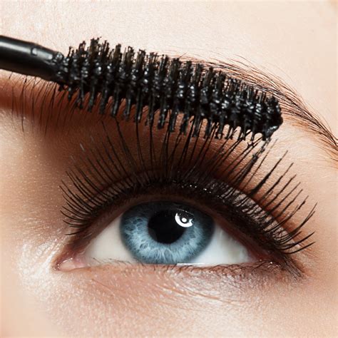 How To Make Your Eyelashes Longer Using Mascara | Makeupview.co