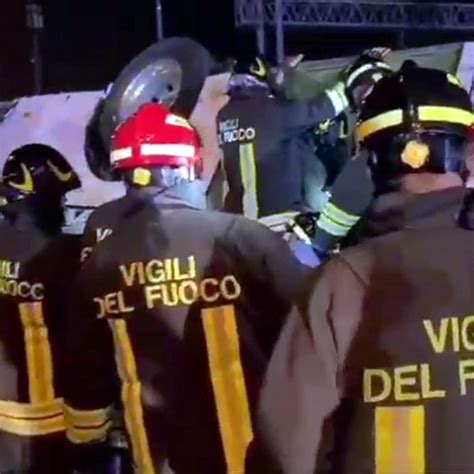 Incidente Mortale Tra Due Auto Sulla Palermo Sciacca Tre Vittime